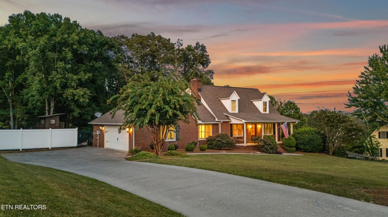 3046 Hawthorne 3046 St, Athens, TN 37303