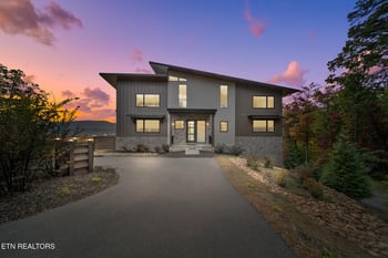 3047 Mountaineer Trl, Sevierville, TN 37862