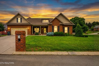 3047 S Hampton Way, Maryville, TN 37803