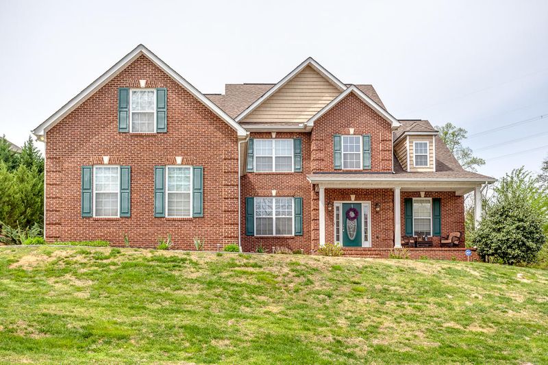 3049 Reflection Bay Dr, Knoxville, TN 37938