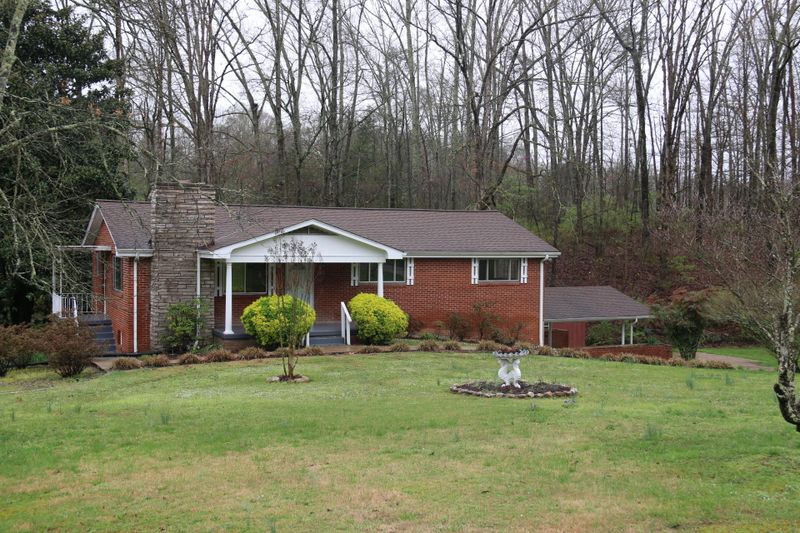 305 Arbutus Ln, Knoxville, TN 37920