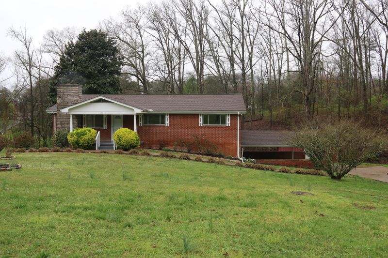 305 Arbutus Ln, Knoxville, TN 37920