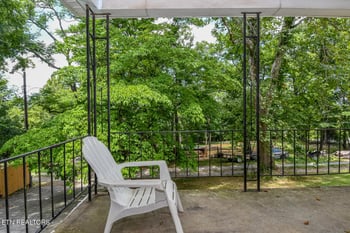 305 Augusta Ave, Maryville, TN 37804