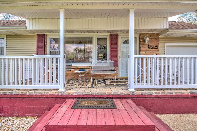 305 Cross St, Clinton, TN 37716