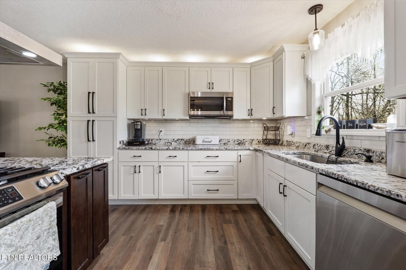 305 Dan Cir, Rockwood, TN 37854