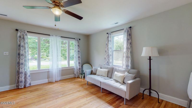 305 Davis St, Rockwood, TN 37854