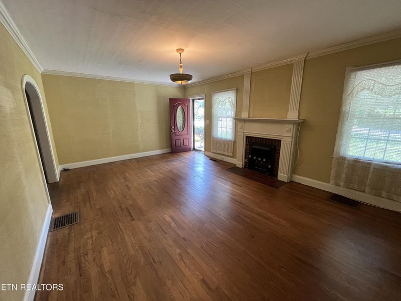 305 Forrest Ave, Athens, TN 37303