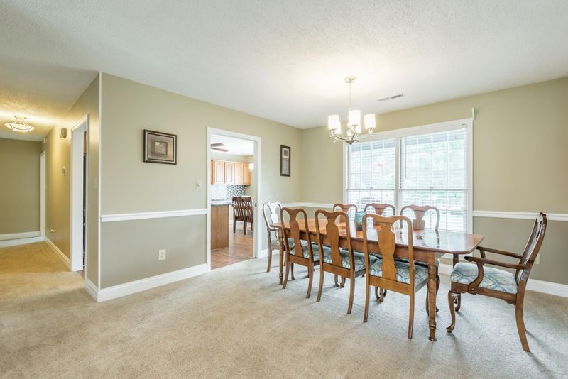 305 Jones Ln, Clinton, TN 37716