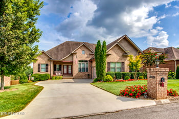 305 Kennesaw Ln, Lenoir City, TN 37771