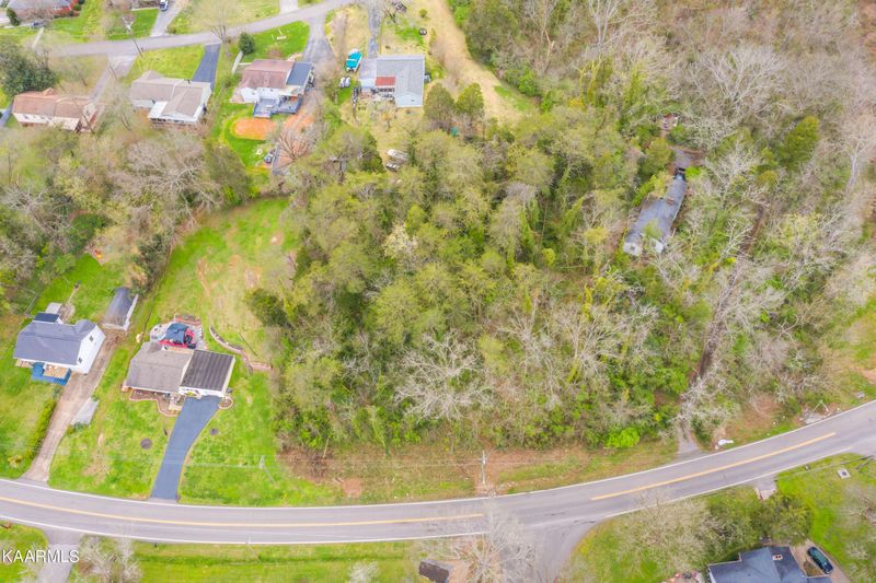 305 Stone Rd, Knoxville, TN 37920
