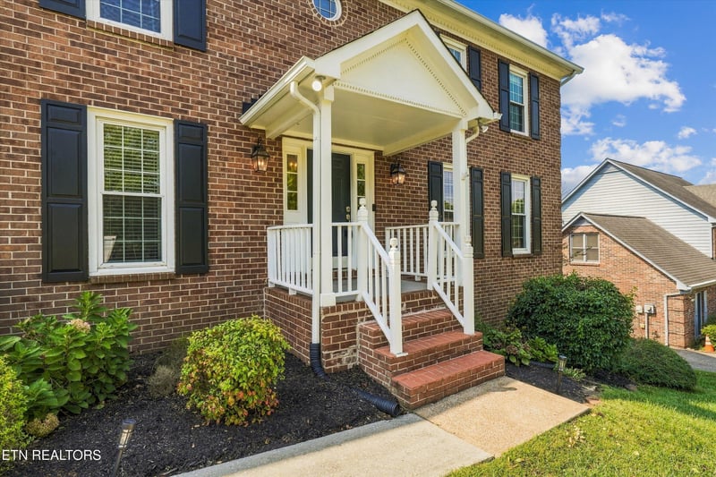 305 Sugarwood Dr, Knoxville, TN 37934