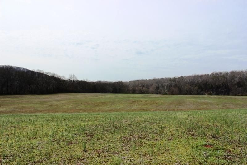 3050 Riverview Rd, Lenoir City, TN 37771