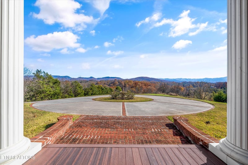3050 Sims Rd, Sevierville, TN 37876