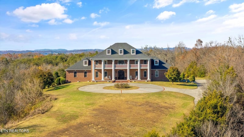3050 Sims Rd, Sevierville, TN 37876