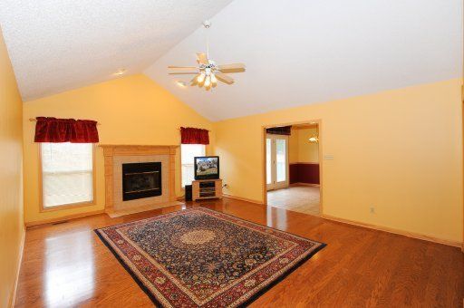 3055 Shadowbrook Dr, Maryville, TN 37803