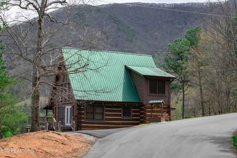 3059 Perry Circle & Lot 11 Ln, Sevierville, TN 37862