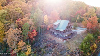 3059 Perry Circle Ln, Sevierville, TN 37862