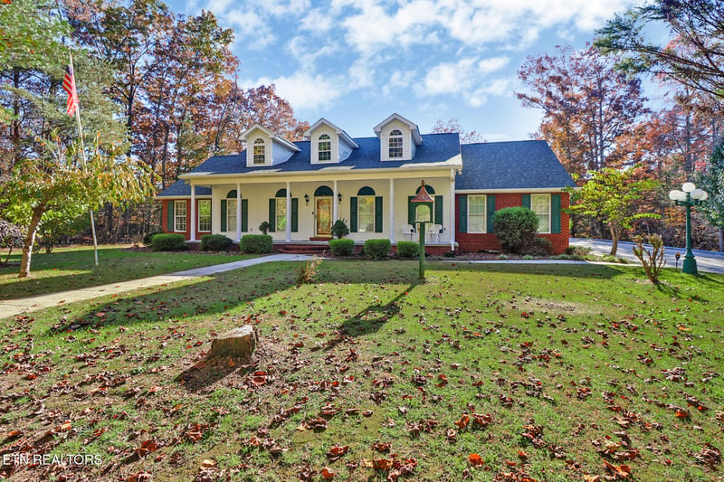 306 Carrie Dr, Crossville, TN 38572