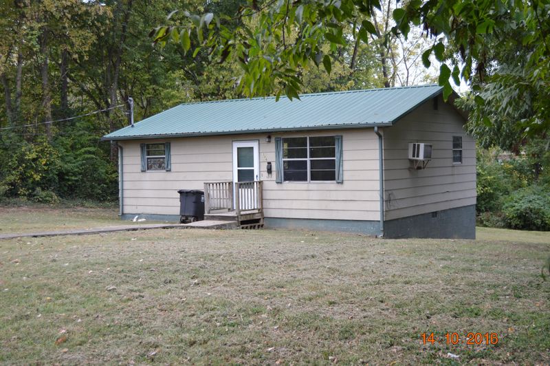 306 Ceasar St, Athens, TN 37303