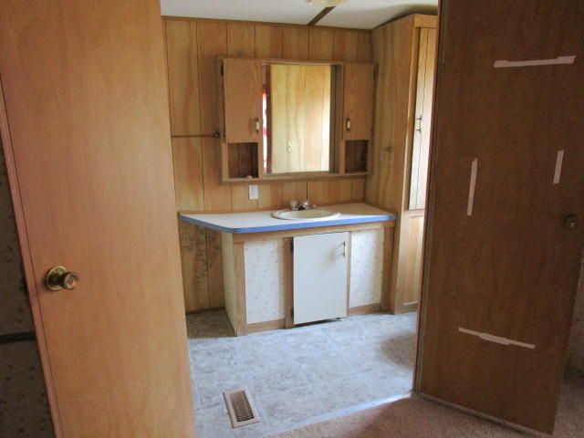 306 Chartier, Bean Station, TN 37708