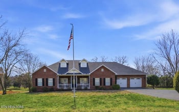 306 Constellation Ln, Kodak, TN 37764
