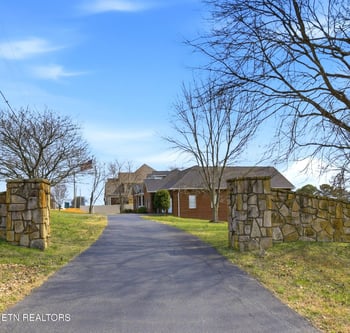 306 Constellation Ln, Kodak, TN 37764