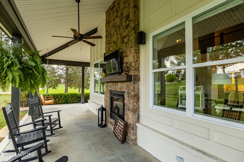 306 Coulter Rd, Maryville, TN 37804