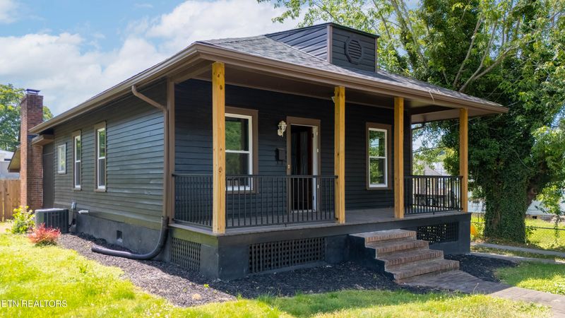 306 E Walden St, Lafollette, TN 37766