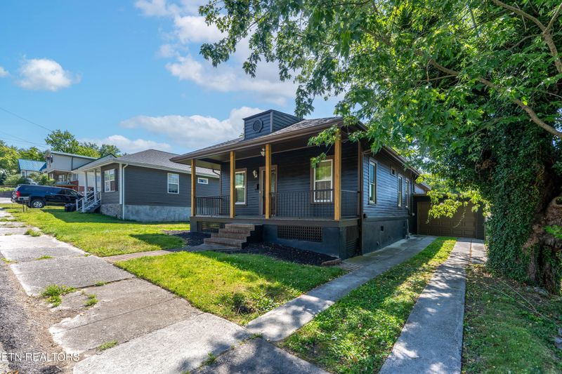 306 E Walden St, Lafollette, TN 37766