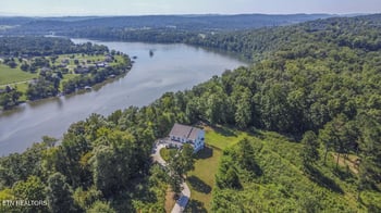 306 Lake Ridge Dr, Loudon, TN 37774