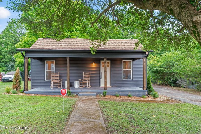 306 Rose Hill Dr, Lafollette, TN 37766