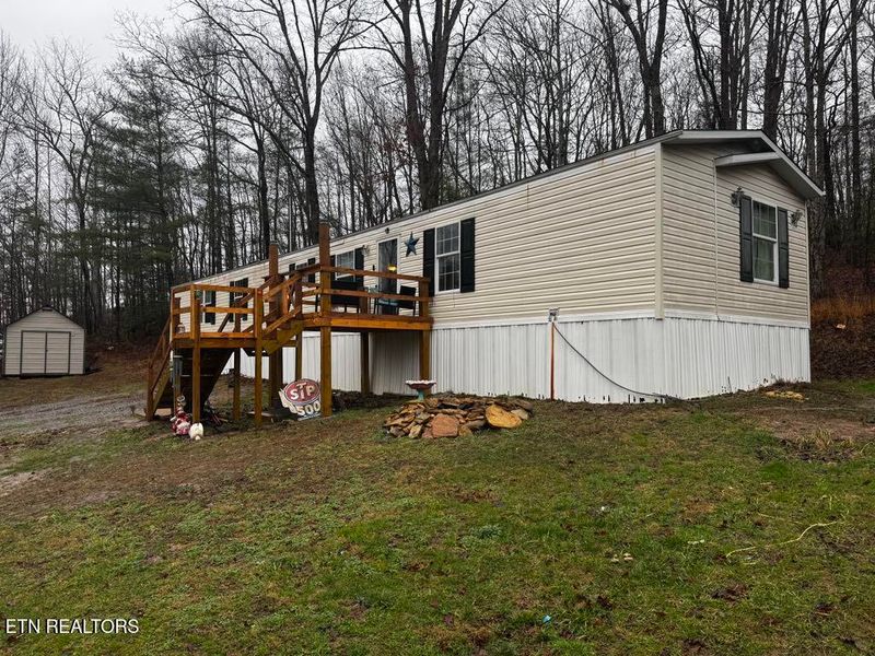 306 T Cooper Rd, Lancing, TN 37770