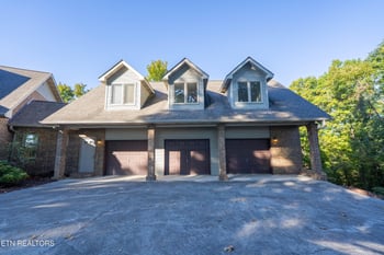 306 Teague Ln, Sevierville, TN 37862