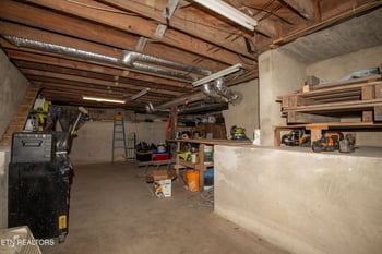 306 W Faunce Rd, Oak Ridge, TN 37830