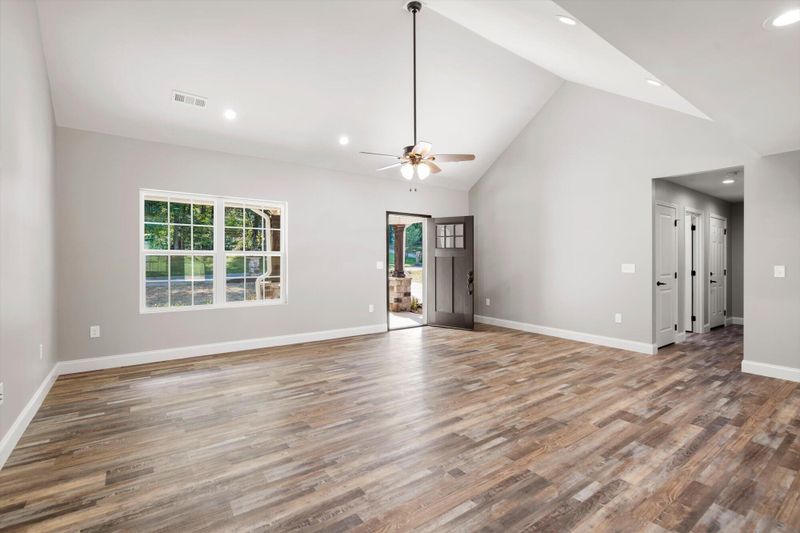306 Wickcliffe Ct, Sevierville, TN 37876