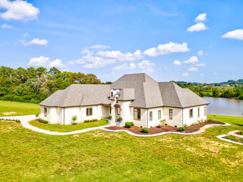 3062 Devault Rd, Louisville, TN 37777