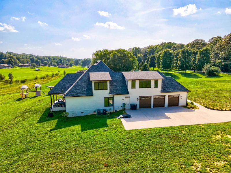 3062 Devault Rd, Louisville, TN 37777