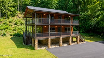 3066 N Clear Fork Rd, Sevierville, TN 37862