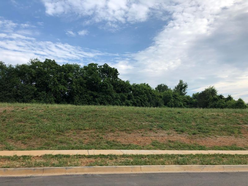 307 Barnsley Rd, Knoxville, TN 37934
