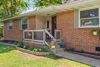 307 Brannon Dr, Maryville, TN 37803