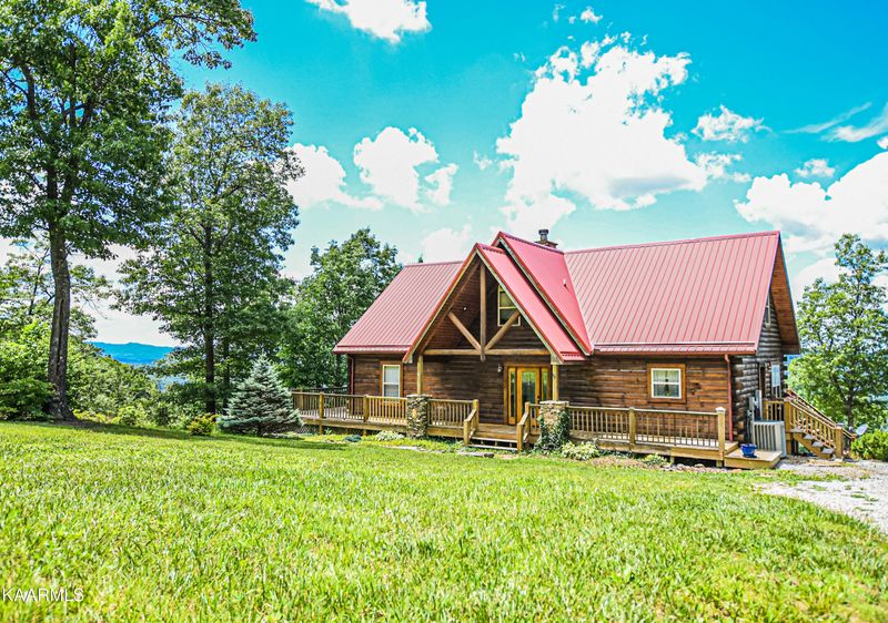 307 Chimney Rock Ln, Duff, TN 37729