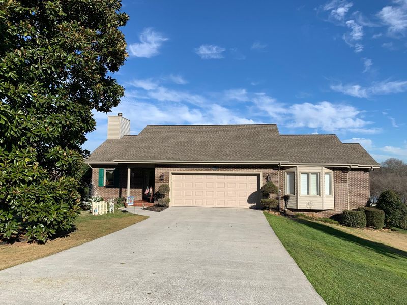 307 Chuniloti Cir, Loudon, TN 37774