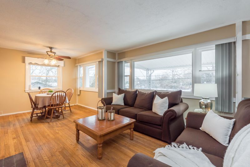 307 E Farragut Rd, Oak Ridge, TN 37830