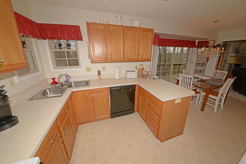 307 Kingsdown Dr, Fairfield Glade, TN 38558