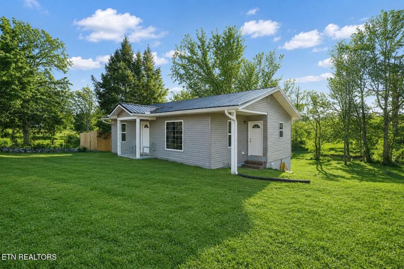 307 N Niota Rd, Englewood, TN 37329