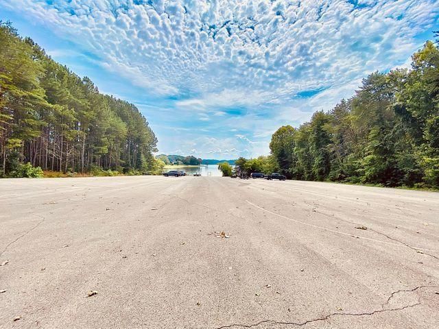 307 Ogana, Loudon, TN 37774