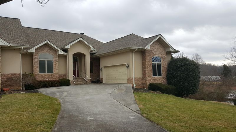 307 Oktana Ln, Loudon, TN 37774