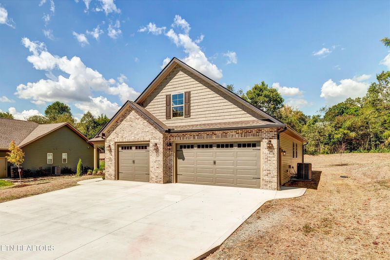 307 Oostagala Tc, Loudon, TN 37774