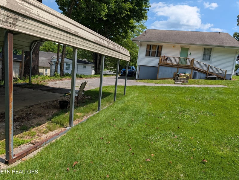 307 S Ridge Ave, Rockwood, TN 37854