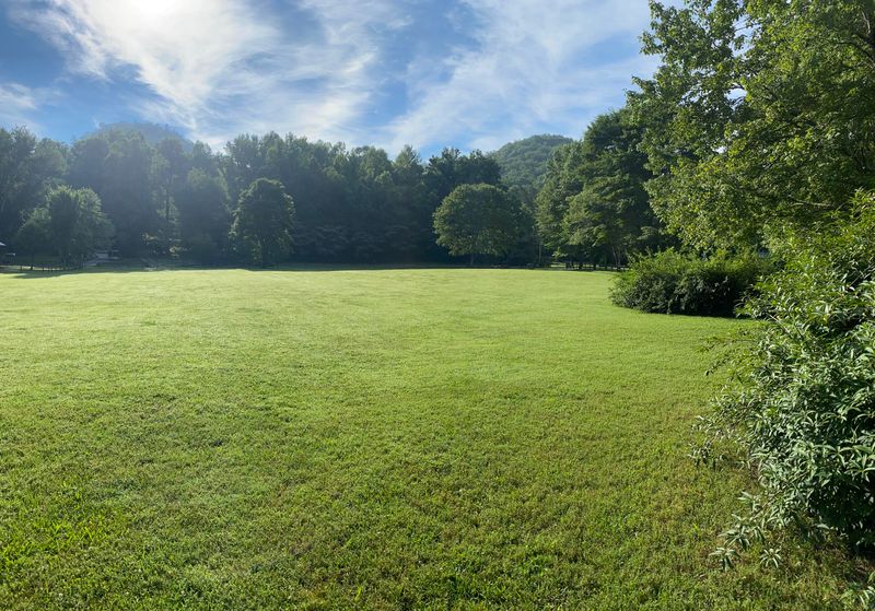 307 Stables Dr, Townsend, TN 37882